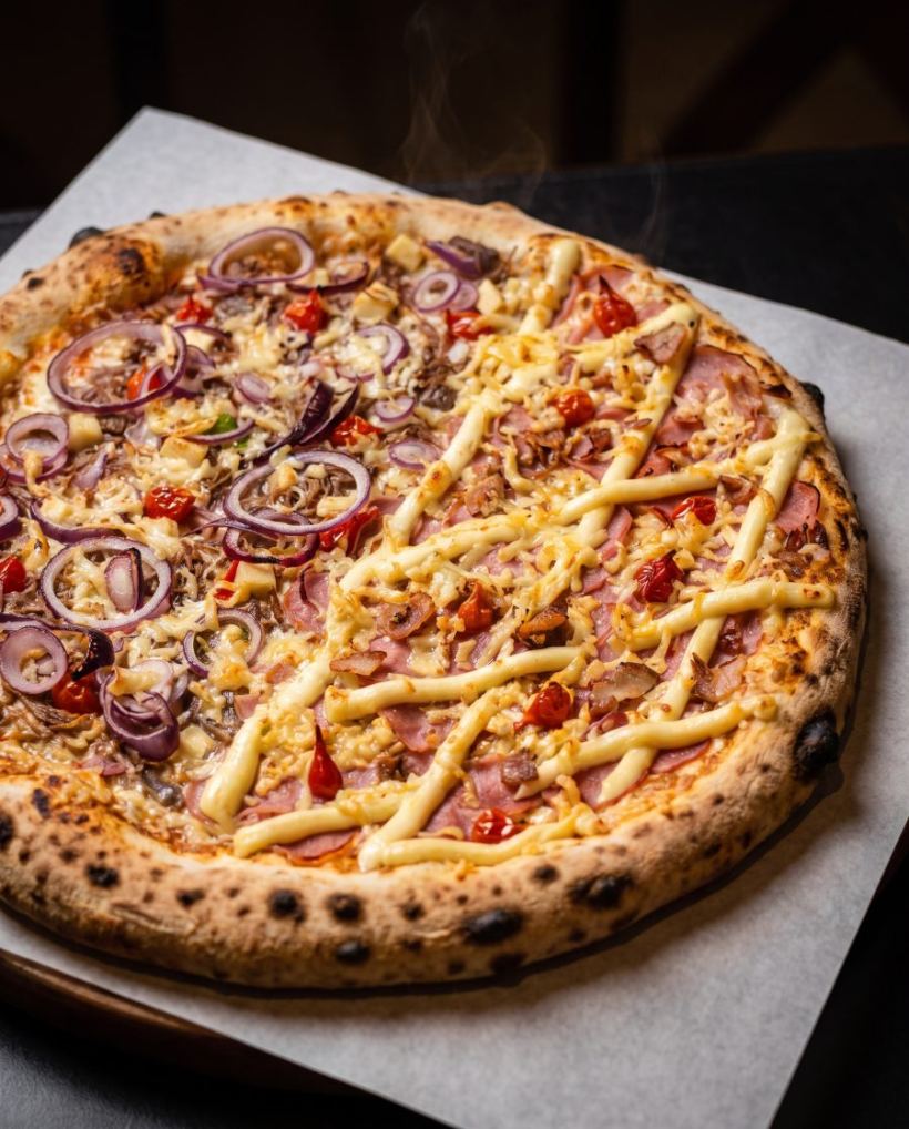 Pizza da ZUKA fotografada pela Immer